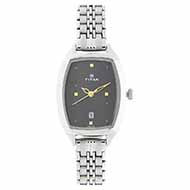 TITAN-QUARTZ W/BOX KARISHMA-LADIES